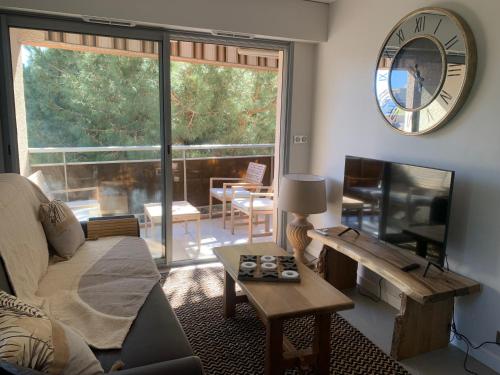 Fréjus plage: appartement cosy à 300m de la mer