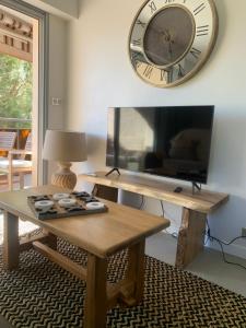 Appartement Fréjus plage: appartement cosy à 300m de la mer 1268 Avenue de Provence 83600 Fréjus Provence-Alpes-Côte d\'Azur