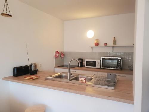 FREJUS PLAGE LE Mediterranee 2 T2 50m2 climatise
