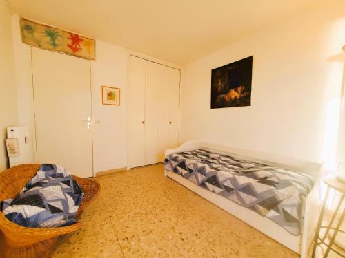 FREJUS PLAGE LE Mediterranee 2 T2 50m2 climatise
