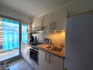 FREJUS PLAGE T1 26m2 avec balcon vue mer