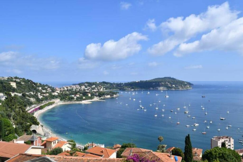 Appartement French Riviera - 3 pièces, vue mer et piscine 105 Avenue Léopold II 06230 Villefranche-sur-Mer