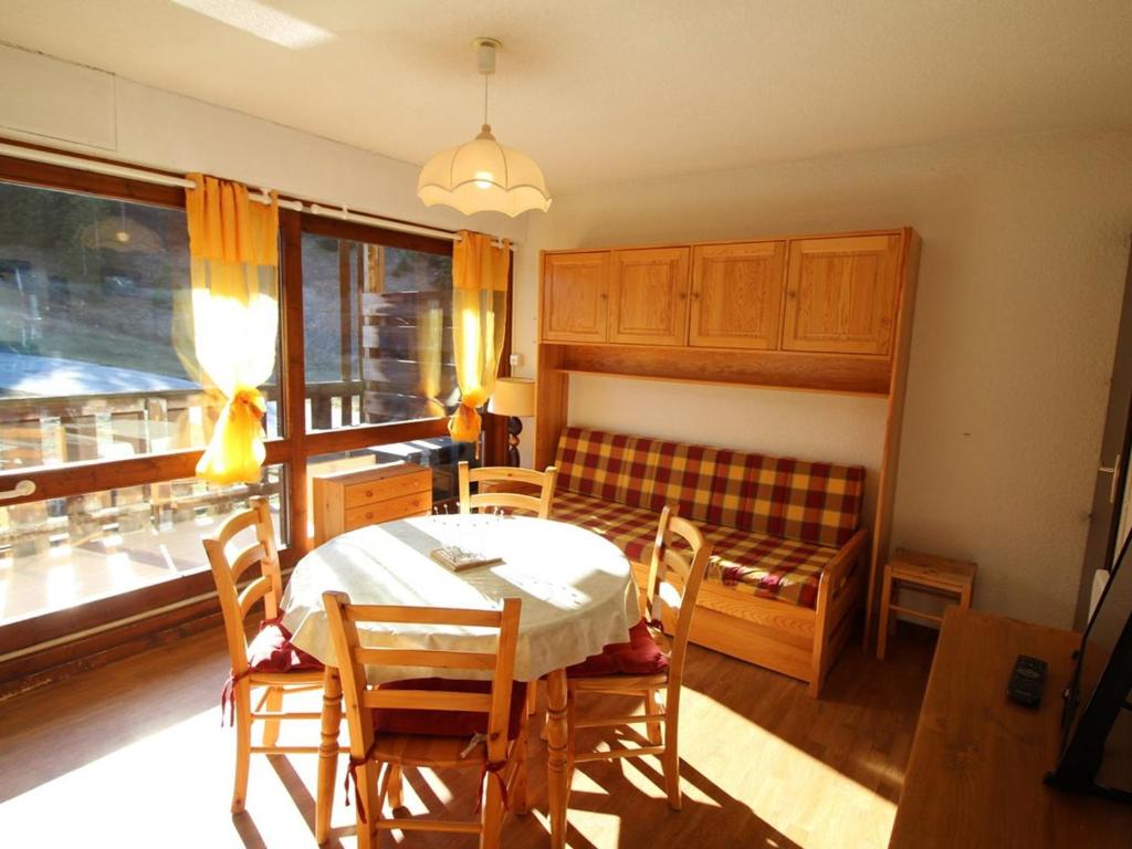 French typical apartment (opéra 5D)