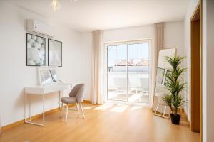 Fresh and Breezy Apartment, Centrally Located, Cabanas de Tavira