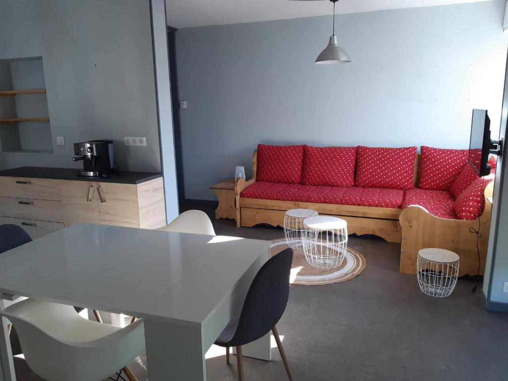 Friendly Home - Doppelappartement \ 53332 Brenig