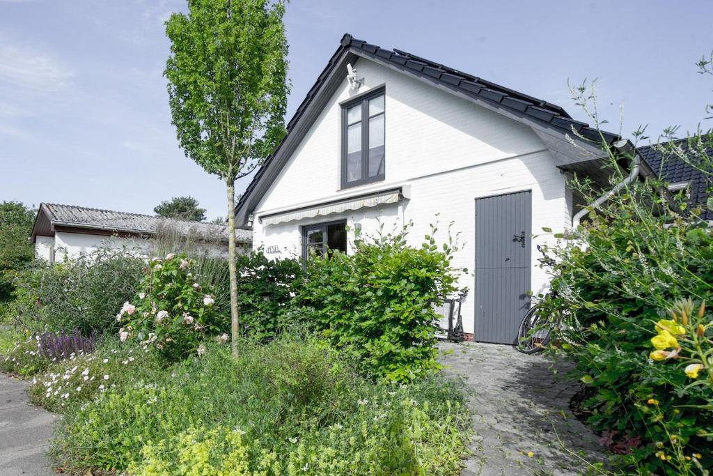 Friesische Wohnstube Pesel - Ferienwohnung Heverweg 18, 25845 Nordstrand