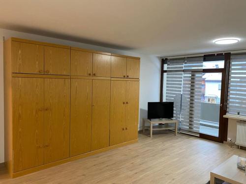 Frisch renoviert & eingerichtet