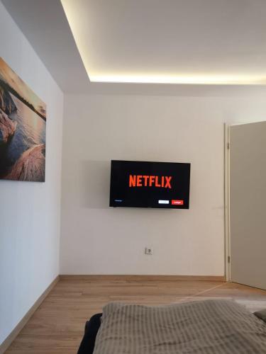 Frisch sanierte Ferienwohnung 2 min vom Südstrand - Balkon - PAY TV
