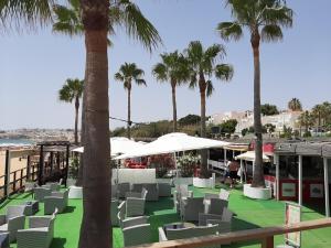 Front Beach Apartment - Quinta da Barracuda