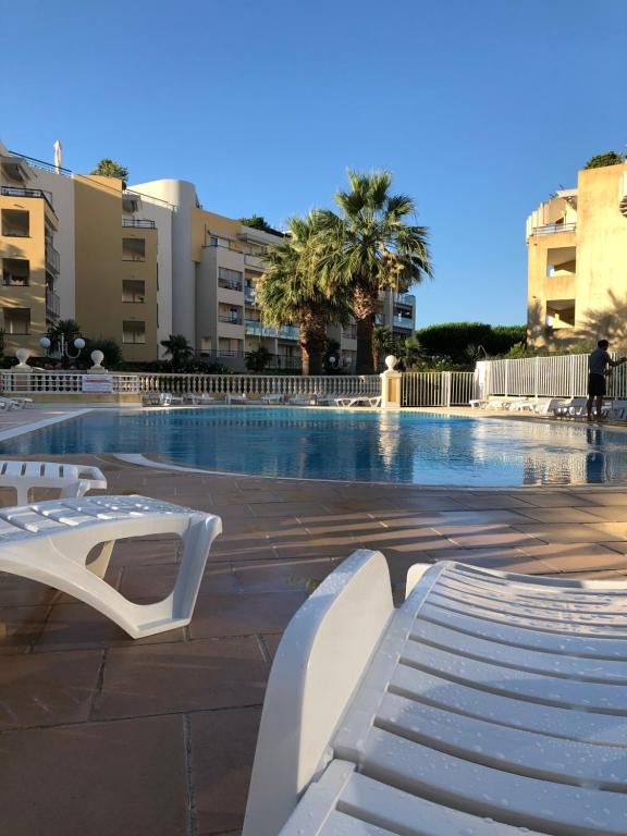 Appartement Front beach Luxury near Nice airport 9 Passage du Lido 06800 Cagnes-sur-Mer