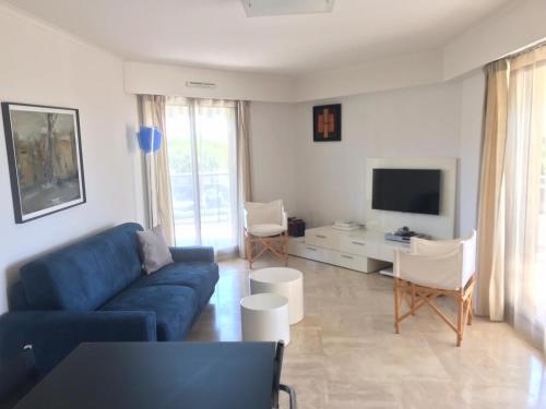 Front beach Luxury near Nice airport