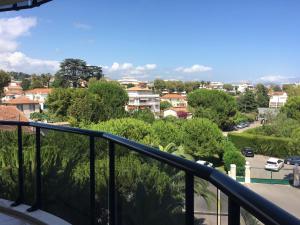Front beach Luxury near Nice airport