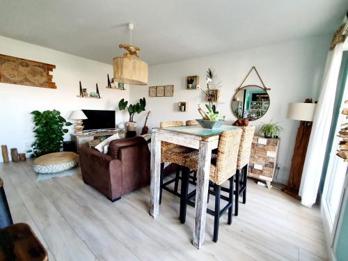 Front d'océan 4 personnes, Padang Home