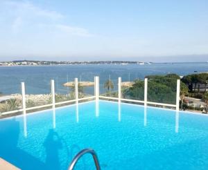 Front de mer Piscine Rooftop YourHostHelper