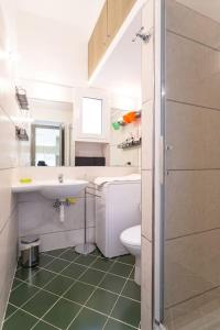 FRONTEMARE, delizioso studio in villa d'epoca