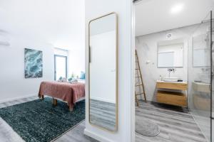 Frontline Seaview Apartment
