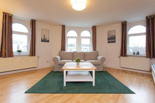FULL HOUSE Studios - Brühl's Skyline Apartment - NETFLiX + Nespresso inkl.
