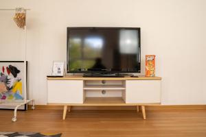 FULL HOUSE Studios - KornhausDeluxe Apartment - Balkon, NETFLIX, WiFi