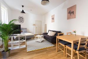 Appartement FULL HOUSE Studios - Lion Apartment - NETFLIX, WiFi inkl 28 Torstraße 06110 Halle-sur-Saale Saxe-Anhalt