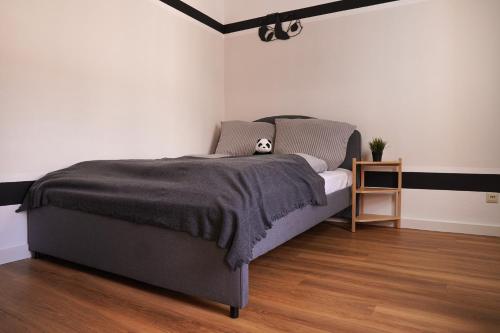 FULL HOUSE Studios - Panda Apartment - NETFLIX + WiFi inkl.