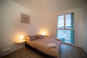 Fully equipped apartment balcony sleeps 7 wifi