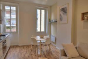 Fully equipped apartment St Charles / Longchamp