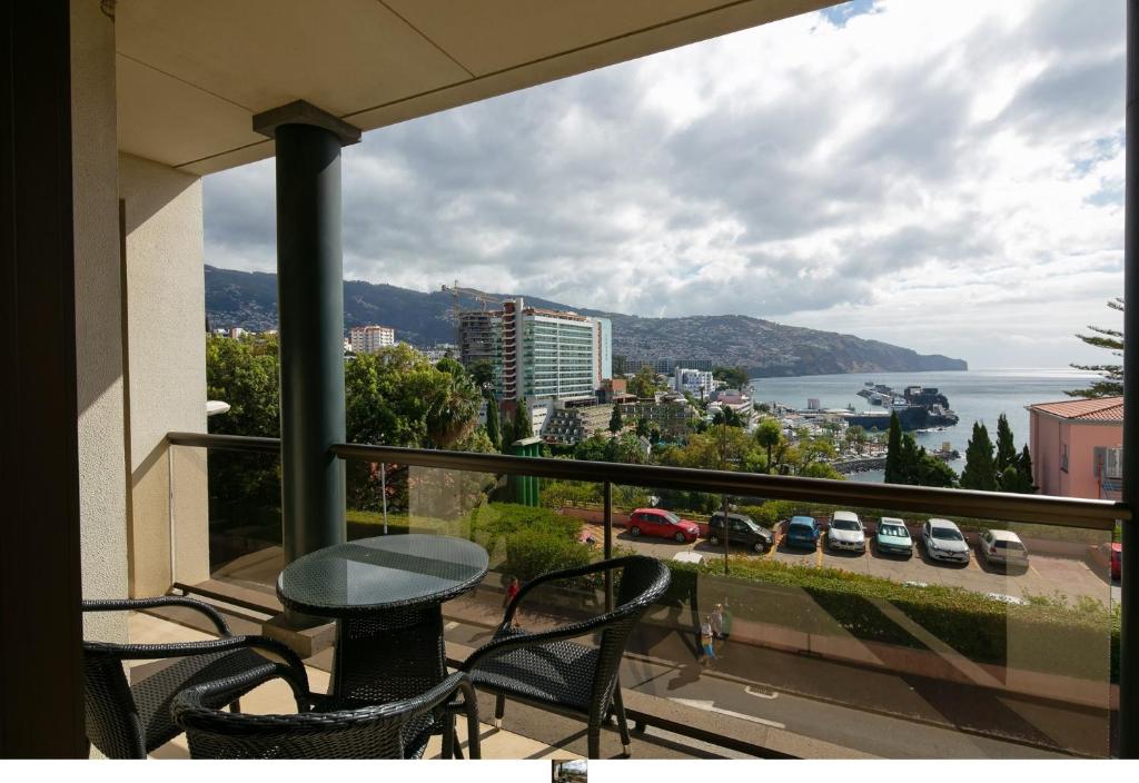 Funchal Bay View Holiday Rental 188 Estrada Monumental apt. 207, 9000-001 Funchal