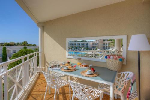 Furnished air-conditioned apartment with terrace swimming pool & parking