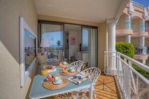 Furnished air-conditioned apartment with terrace swimming pool & parking