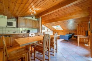 Furnished apartment near village and lifts