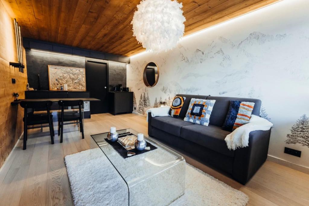 Furnished studio offering a magnificent view of Megève and the Val d'Arly 573 Route des Hauts de Rochebrune, 74120 Megève