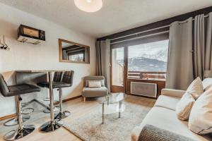 Furnished studio on the ski slopes with a terrace & panoramic views