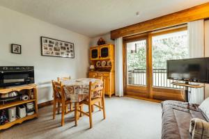 Furnished Studio overlooking the mountains Ski & Golf classified 2 stars