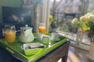 Gaïa - A haven of peace in the city centre roof terace and parking