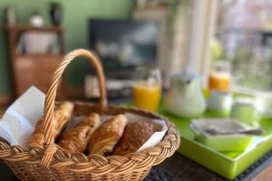Gaïa - A haven of peace in the city centre roof terace and parking