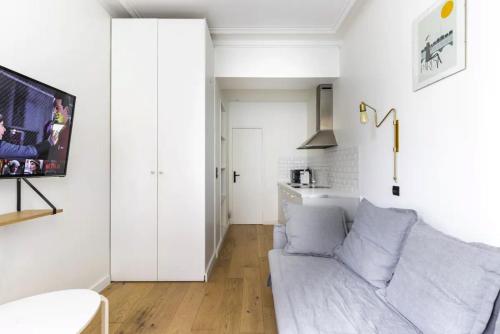 Gaité Montparnasse Magnifique Studio Divry 2P