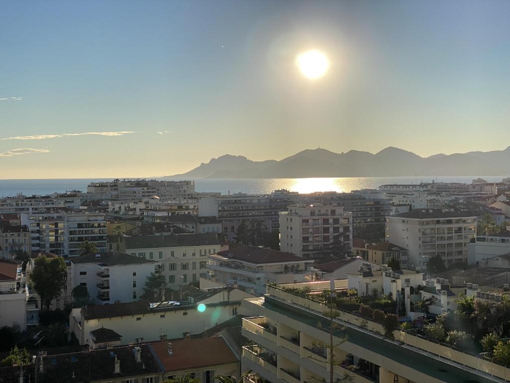 GALIAfon5581 Montfleury, A, 27, 06400 Cannes