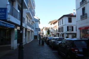 GAMBETTA 2 AVEC LES CLES DE SAINT JEAN DE LUZ