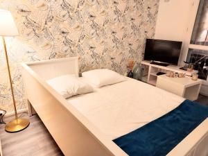 Gambetta YourHostHelper