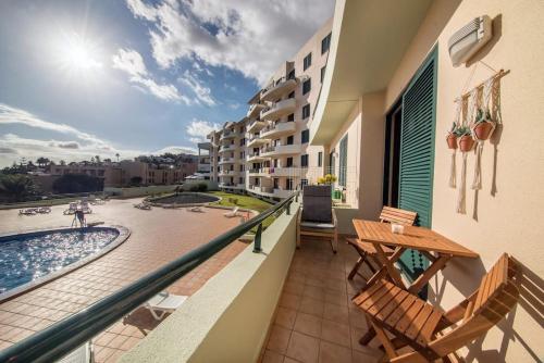 Garajau Studio- Pool & Parking