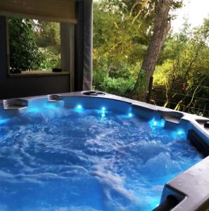 Gard - Maison Loft exotique & Jacuzzi privatif