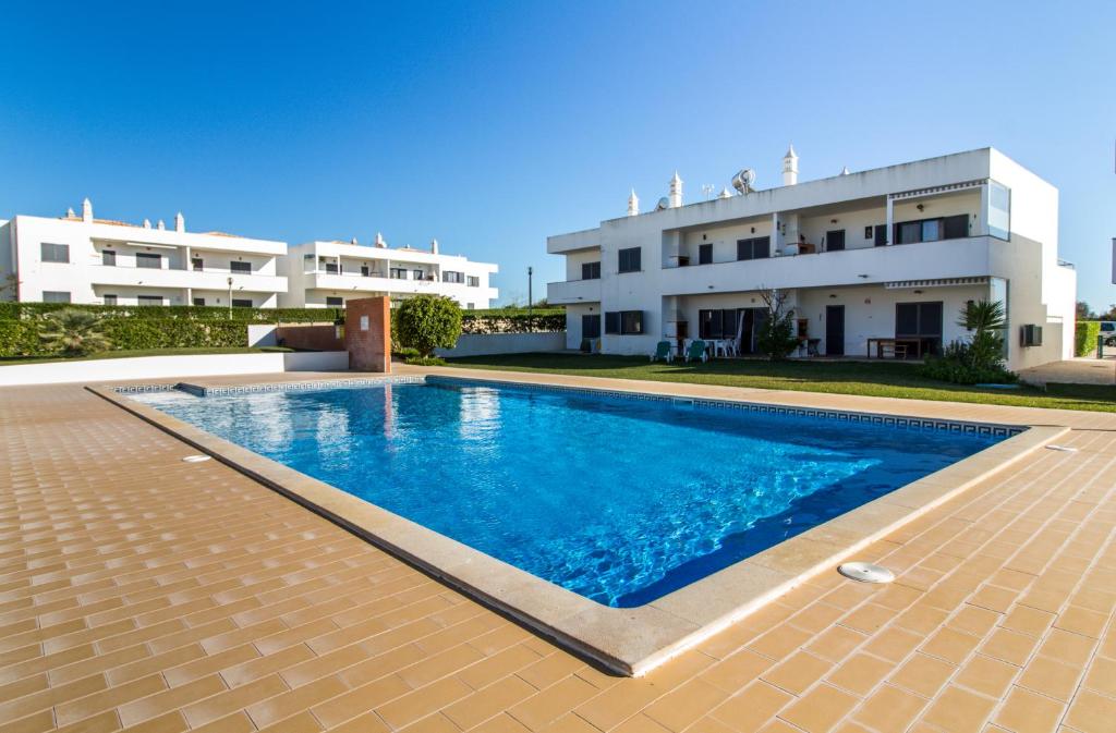 Garden Apartment by Stay-ici, Algarve Holiday Rental Urbanização A Vilita, 8365-211 Pêra