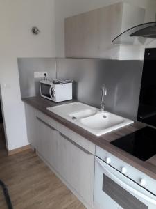 Appartement Gardon 18 Rue de l'Ancien Pont 30210 Remoulins Languedoc-Roussillon