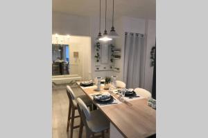 Gare - Les Champs - SDB privative - parking gratuit