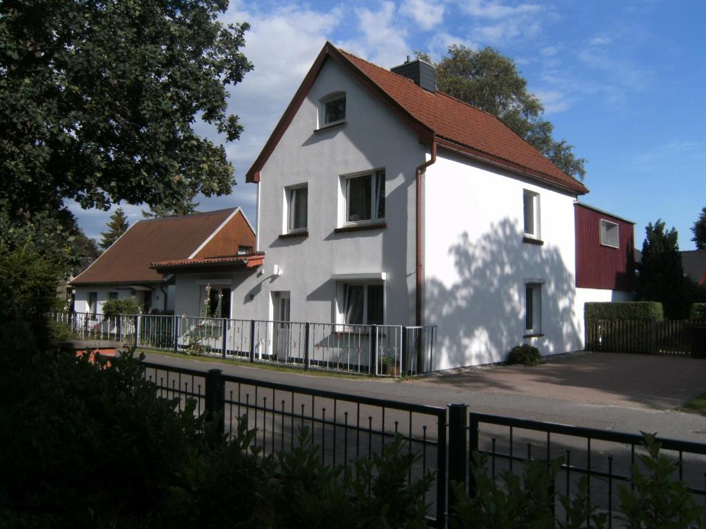 Appartement Gartendiele Hafenstraße 18 18375 Prerow