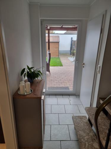 Gästehaus-Ferienwohnung-Appartement mit Terrasse - Nähe Kliniken/ Herzzentrum