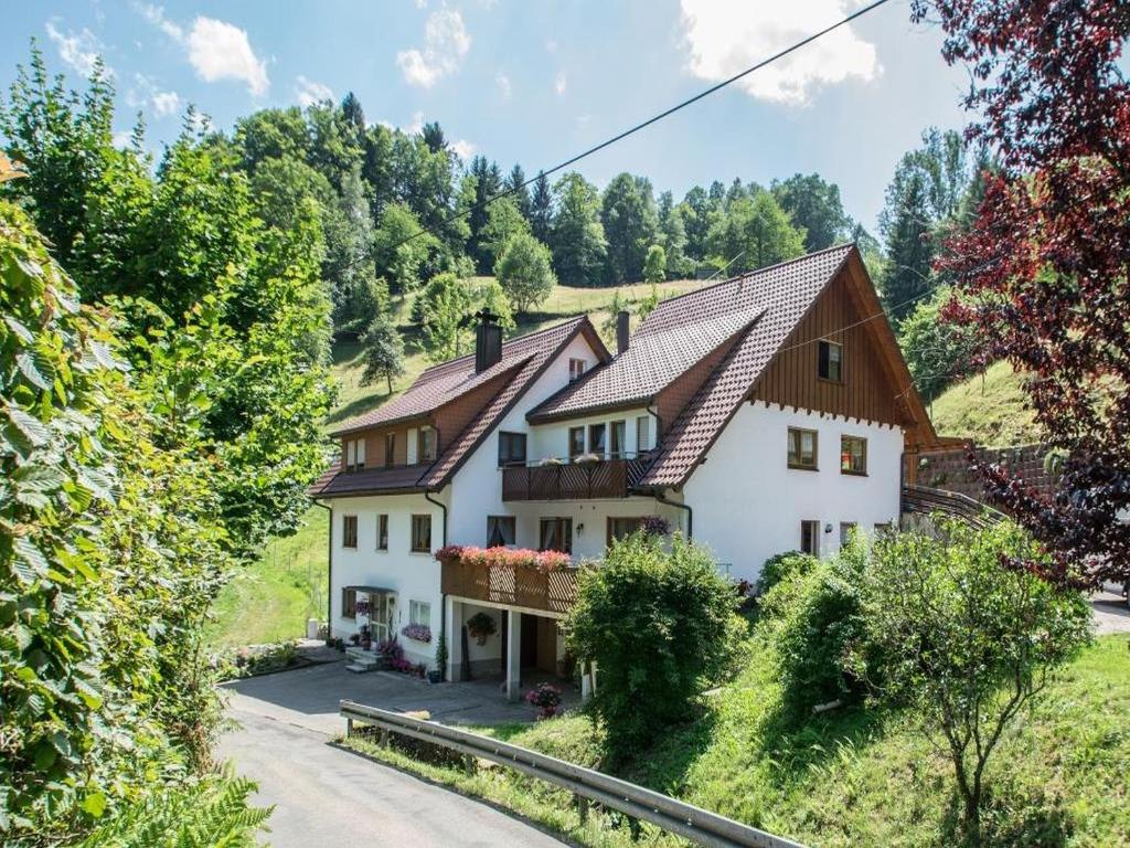 Appartement Gästehaus Resi Bästenbach 18 77740 Bad Peterstal-Griesbach