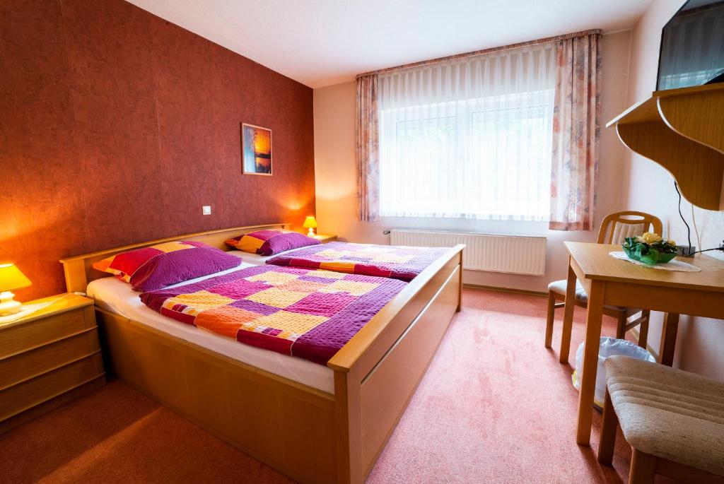 Gästezimmer 2 im Landgasthaus Lindenhof B70 12, 49762 Fresenburg