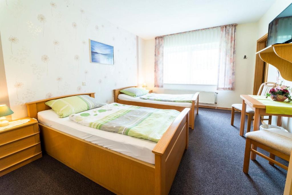 Gästezimmer 4 im Landgasthaus Lindenhof B70 12, 49762 Fresenburg