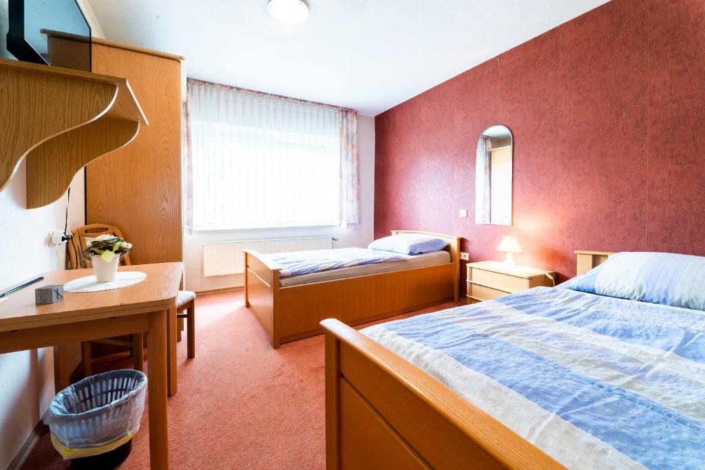 Gästezimmer 5 im Landgasthaus Lindenhof B70 12, 49762 Fresenburg